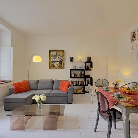 Welkeys - Reine Nathalie Apartment ビアリッツ エクステリア 写真